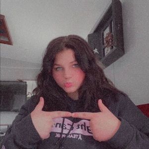 Meet your Posher, Alana